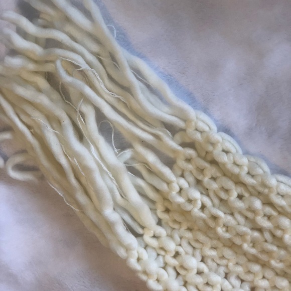 CREAM Knit Scarf - Picture 3 of 3